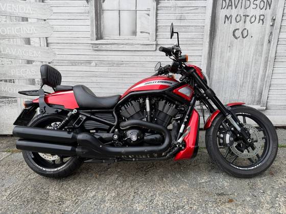 HARLEY-DAVIDSON NIGHT ROD SPECIAL 